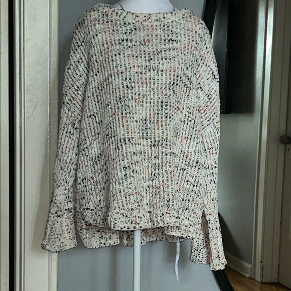 Cupio Tops - Cupio Cream and Black Knit Sweater